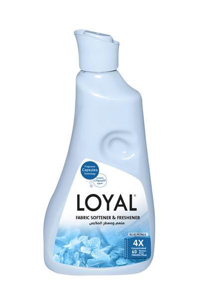 لويال منعم الأقمشة بتلات زرقاء 1.5 لتر